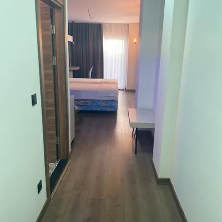 Ofuro World Hotel Smirne